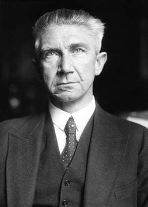 GERMANY 1930-06-20. Orig. caption... HÖPKER-ACHOFF REICH FINANCE MINISTER? After the former Reich Finance Minister Dr. Moldenhauer auf seinem Rücktrittsgesuch besteht, beabsichtigt Reichskansler Brüning das freiwerdende Ressort dem preussischen Finanzminister Höpker-Aschoff anzubieten. Es wird damit gerechten, dass Höpker-Aschoff den Antrag annimmt. U.B.z. the Prussian Finance Minister Höpker-Aschoff. Orig. caption... HÖPKER-ASCHOFF VERTRITT KOCH-WESER. Having entered Erich Koch-Weser einen vierzehntägigen Erholungsurlaub hat, wird ihn Minister Dr. Höpker-Aschoff während dieser Zeit in der Leitung des Aktionsausschusses der Deutschen Staatspartei vertreten. U.B.z. Minister Dr. Höpker-Aschoff. Orig, caption... HOEPKER-ASCHO  Copyright: xKeystonexViewxCo SVTx HERMANN HÖPKER-ASCHOFF