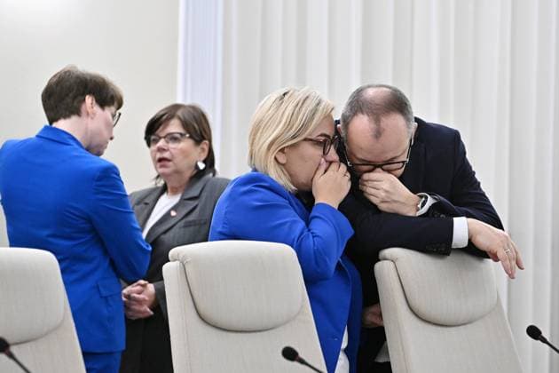News Bilder des Tages RECORD DATE NOT STATED 14.10.2024 WARSZAWA WIECZORNE POSIEDZENIE RZADU RADY MINISTROW RADA MINISTROW 14 10 2024 WARSAW EVENING MEETING OF THE GOVERNMENT OF THE REPUBLIC OF POLAND. COUNCIL OF MINISTERS N Z IZABELA LESZCZYNA PAULINA HENNIG KLOSKA ADAM BODNAR FOT DAMIAN BURZYKOWSKI NEWSPIX.PL --- Newspix.pl  DB141024_028
