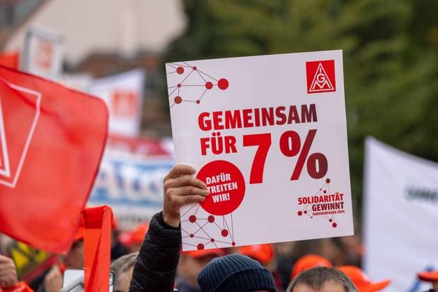 IG Metall day of action for the 2nd collective bargaining session for the metal and electrical industry, Nuremberg, 15 10 2024 20241015-286A2770-M4000