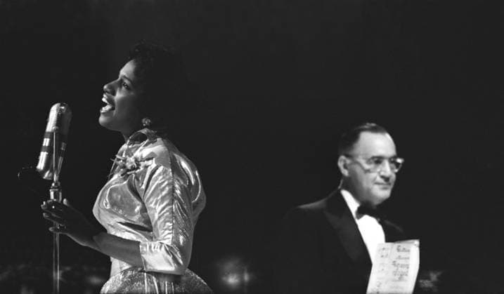 persons: BENNY GOODMAN; ETHEL ENNIS sites: STOCKHOLM; SWEDEN; USA* sp_sw x5600x *** persons BENNY GOODMAN ETHEL ENNIS sites STOCKHOLM SWEDEN USA sp sw x5600x  Copyright: xJARLxEKENRYDxJEx BENNY GOODMAN IN STOCKHOLM 1958