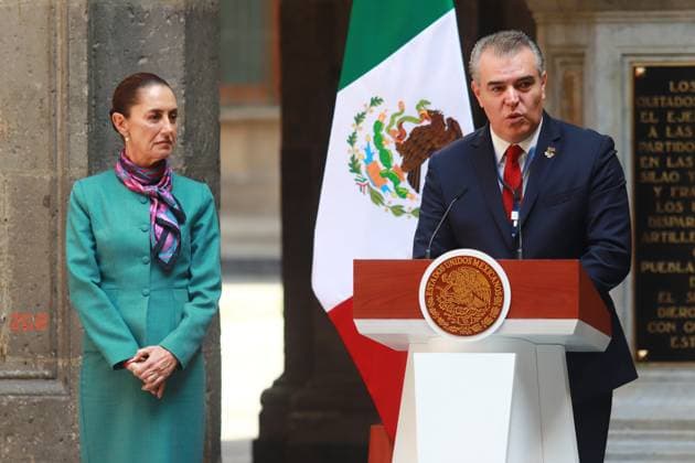 President of Mexico, Claudia Sheinbaum Pardo and Francisco Alberto Cervantes DoÂ­az, president of the Business Coordinating Council (CCE) speaking during a press conference after the High Level Summit between U.S. and Mexican business leaders and entrepreneurs, at National Palace. on October 15, 2024 in Mexico City, Mexico. Mexico City Mexico - ZUMAe321 20241015_zia_e321_029 Copyright: xCarlosxSantiagox