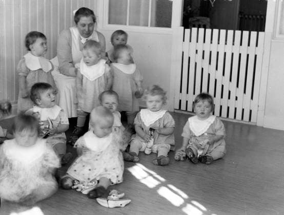GÖTEBORG 1935-04-08. Barn pa Myrornas barnhem. *** Local Caption *** Lada 1935 - 1-15 april GÖTEBORG SVERIGE x2524x *** GÖTEBORG 1935 04 08 Children at Myrornas orphanage Local Caption Barn 1935 1 April 15 GÖTEBORG SWEDEN x2524x  Copyright: xKamerareportage TTx BARNHEM