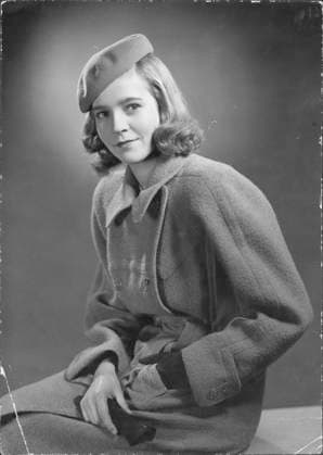 Alice Babs Sjöblom, sangare, skadespelare Sverige (odaterad bild-ca 1940-talet) 1945-01-01 (c) SysAdmin Aftonbladet IBL Bildbyra * * * EXPRESSEN OUT * * * AFTONBLADET 5600 x2512x *** Alice Babs Sjöblom, singer, actress Sweden undated picture ca 1940s 1945 01 01 c SysAdmin Aftonbladet IBL Bildbyra EXPRESSEN OUT AFTONBLADET 5600 x2512x  Copyright: xAftonbladet TTx Alice Babs Sjöblom
