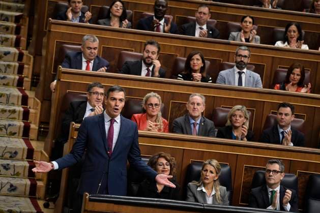 News Themen der Woche KW42 News Bilder des Tages The PP and Vox ask the Government about the Koldo case and other cases of corruption The President of the Government, Pedro Sánchez, intervenes during a session of control to the Government, in the Congress of Deputies, on October 16, 2024, in Madrid Spain The PP and Vox ask about the Koldo case and other cases of corruption to the Government to examine its actions against corruption after the latest report of the Central Operational Unit UCO regarding the Koldo case After that, the Plenary of the Congress debates and votes today an initiative of the PP to reprove the Minister of Transport and Sustainable Mobility, for his incompetence at the head of the department and for his inability to solve the chaos of the chaos in the Ministry of Tr  Copyright: xFernandoxSanchezx 6277670