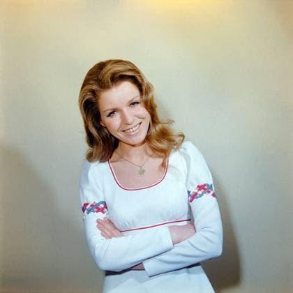 Manuela (DDR-Besuch) Die deutsche Schlagersängerin Manuela (Doris Inge Wegener) im Porträt beim Fotoshooting im Fotostudio von Tassilo Leher in Ost-Berlin, DDR 1972. Ost-Berlin Deutschland (DDR) Copyright: TassiloxLeher LEH_91020000546 Nur redaktionelle Nutzung Editorial usage only EDITORIAL USE ONLY