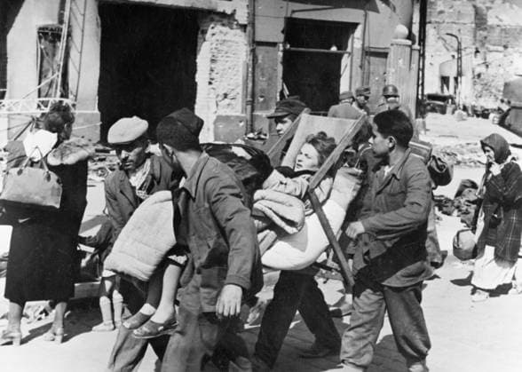 Orig. caption... AUFSTAND IN WARSCHAU Die Armsten der Armen! Welches Leid die von London und Moskau aufgehetzten Aufständischen über ihre eigenen Landsleute in Warschau brachten, vermag dieses Bild ahnen zu lassen. Schwer erkrankt, mit Feber im Bedt liegend, aus dem Bett gezogen und durch die Aufständischen in einen engen, feuchten Kellerraum besperrt, mustes die Frau tagelang in dem kalten, feuchten Raum zubringen, bis sie nach Zerslagen des Aufstandes durch die deutschen Truppen befrift werden konne . Note Warsaw Uprising 1944 - the Polish Home Front uprising against the Germans started when Soviet troops approached the city. Propaganda text Uprising CD89 sites: WARSAW ;POLAND sp_sw x5600x *** Orig caption UPRISING IN WARSAW The poor  Copyright: xXxXxXx THE WARSAW Uprising