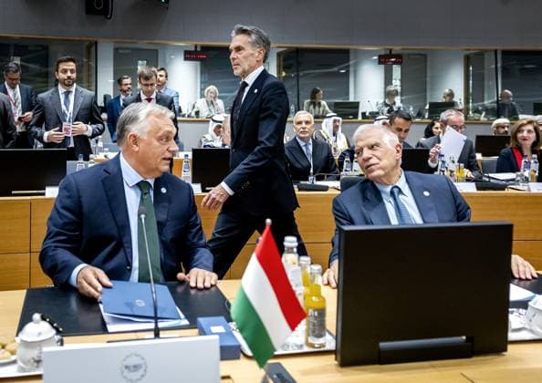 Brüssel, Gipfeltreffen zwischen der EU und dem Golf-Kooperationsrat GCC BRUSSELS - Prime Minister Dick Schoof with Prime Minister Viktor Orban (L) of Hungary in the foreground during the first summit between the European Union and the Gulf Cooperation Council (GCC). The summit provided an opportunity for the EU to get further acquainted with the GCC and its member states United Arab Emirates, Bahrain, Saudi Arabia, Oman, Qatar and Kuwait. ANP REMKO DE WAAL netherlands out - belgium out  Copyright: xx x511018965x originalFilename: 511018965.jpg