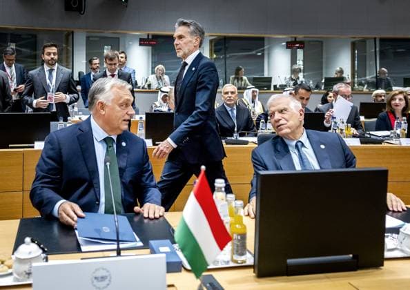 BRUSSELS - Prime Minister Dick Schoof with Prime Minister Viktor Orban (L) of Hungary in the foreground during the first summit between the European Union and the Gulf Cooperation Council (GCC). The summit provided an opportunity for the EU to get further acquainted with the GCC and its member states United Arab Emirates, Bahrain, Saudi Arabia, Oman, Qatar and Kuwait. ANP REMKO DE WAAL netherlands out - belgium out  Copyright: xx x511022513x originalFilename: 511022513.jpg