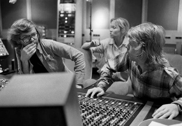 ARKIV -1978 Michael B. Tretow och Abba- medlemarna Agnetha Fältskog och Björn Ulvaeus i inspelningsstudion. STOCKHOLM SVERIGE x35x *** ARCHIVE 1978 Michael B Tretow and Abba members Agnetha Fältskog and Björn Ulvaeus in the recording studio STOCKHOLM SWEDEN x35x  Copyright: xARNExJÃ·NSSONx POLARSTUDION