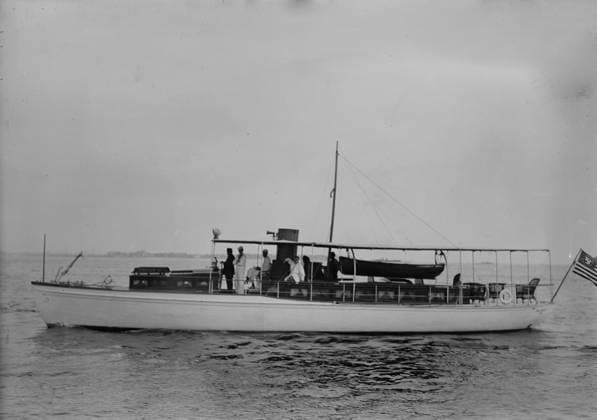 RECORD DATE NOT STATED Psyche IV (R.H. Ingersoll, Jr.), 1916. Shows power boat Psyche IV, which took part in a week of Naval manoeuvres in the New York area in September of 1916. Copyright:xHeritagexArt HeritagexImagesxBainxNewsxServicex IMAGO, ! ACHTUNG: AUFNAHMEDATUM GESCHÄTZT!  Copyright:HeritagexArt HeritagexImagesxBainxNewsxServicex IMAGO