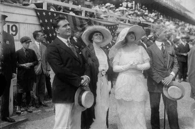 RECORD DATE NOT STATED Riccardo Stracciari, Elsie Baker, Rosa Ponselle, Marcel Journet, 1919. Shows opera singers Rosa Ponselle (1897-1981), Riccardo Stracciari (1875-1955), Elsie Baker and Marcel Journet (1868-1933). Copyright:xHeritagexArt HeritagexImagesxBainxNewsxServicex IMAGO, ! ACHTUNG: AUFNAHMEDATUM GESCHÄTZT!  Copyright:HeritagexArt HeritagexImagesxBainxNewsxServicex IMAGO