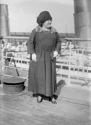 RECORD DATE NOT STATED Luisa Tetrazzini, between c1915 and c1920. Shows opera singer Luisa Tetrazzini (1871-1940). Copyright:xHeritagexArt HeritagexImagesxBainxNewsxServicex IMAGO, ! ACHTUNG: AUFNAHMEDATUM GESCHÄTZT!  Copyright:HeritagexArt HeritagexImagesxBainxNewsxServicex IMAGO