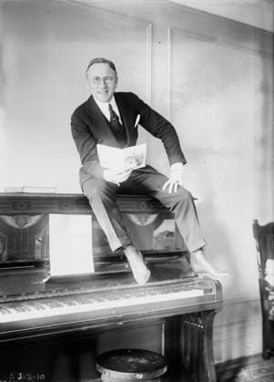 RECORD DATE NOT STATED Johnson, between c1915 and c1920. Shows Edward Patrick Johnson (1878?-1959), a Canadian tenor opera singer who was billed outside North America as Edoardo Di Giovanni. Copyright:xHeritagexArt HeritagexImagesxBainxNewsxServicex IMAGO, ! ACHTUNG: AUFNAHMEDATUM GESCHÄTZT!  Copyright:HeritagexArt HeritagexImagesxBainxNewsxServicex IMAGO