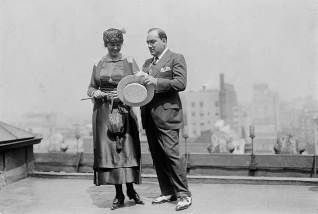 RECORD DATE NOT STATED Carusos, 1918. Copyright:xHeritagexArt HeritagexImagesxBainxNewsxServicex IMAGO, ! ACHTUNG: AUFNAHMEDATUM GESCHÄTZT!  Copyright:HeritagexArt HeritagexImagesxBainxNewsxServicex IMAGO