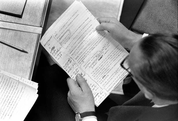 ARCHIVE 1964 05 15 Minister of Defense Sven Andersson S studies documents concerning the spy affair with Air Force Colonel Stig Wennerström May 15, 1964 in the Riksdag in Stockholm Wennerström was arrested in 1963 and sentenced June 12, 1964 to life imprisonment for aggravated espionage on behalf of the Soviet Union He was pardoned in 1974 Stockholm Sweden x34x  Copyright: xLarsxNybergx xTTx x STIG WENNERSTRÖM