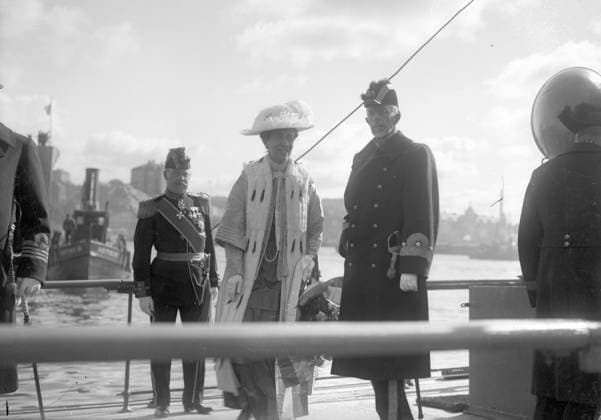 Göteborg - 1917-09-16 - Drottning Victoria sjösättes - Kungaparet - Gustaf V och drottning Victoria medverkar - pa bilden även general Wrangel - *** Local Caption *** 1917 - 3070 Royal - early days KAMERAREPORTAGE x2524x *** Gothenburg 1917 09 16 Queen Victoria is launched The King and Queen Gustaf V and Queen Victoria are in the picture also General Wrangel Local Caption 1917 3070 Royal early days KAMERAREPORTAGE x2524x  Copyright: xKamerareportage TTx
