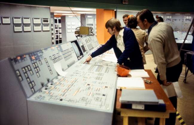 ARCHIVE FORSMARK 197804 Personnel in the control room in Forsmark s nuclear power plant The plant has three reactors that were put into commercial operation in 1980, 1981 and 1985 Forsmark Sweden sp sw x5600x  Copyright: xSVTxBildx NUCLEAR PLANT