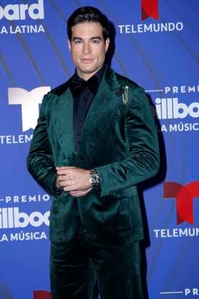 Danilo Carrera walks the red carpet at the 2024 Latin Billboard Music Awards at the Mediapro Studio in Medley, Florida on Thursday, October 17, 2024.  MIA20241017126 GARYxIxROTHSTEIN