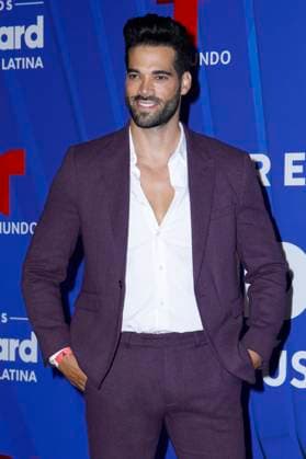 Guty Carrera walks the red carpet at the 2024 Latin Billboard Music Awards at the Mediapro Studio in Medley, Florida on Thursday, October 17, 2024.  MIA20241017132 GARYxIxROTHSTEIN