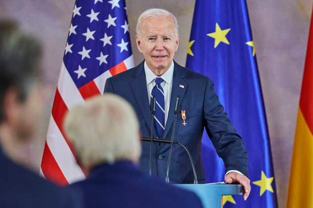 Joe Biden at the awarding of the special level of the Grand Cross of the Order of Merit of the Federal Republic of Germany to President Biden for his commitment to German-American friendship and the transatlantic partnership at Bellevue Palace Berlin, 18 10 204 Foto:xU.xStammx xFuturexImagex ordensverleihung_4040