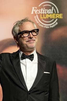 Alfonso Cuaron attends the Lumière Festival 2024 award ceremony in Lyon on 10 18 2024 Photo Sandrine Thesillat Panoramic PEOPLE Price Lumiere Festival Lumiere 2024 Lyon 10 18 2024 SandrineThesillat Panoramic 