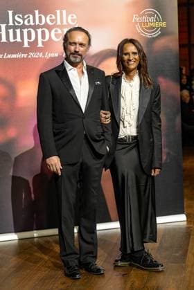 Vincent Perez and Karine Sylla attend the Lumière Festival 2024 award ceremony in Lyon on 10 18 2024 Photo Sandrine Thesillat Panoramic PEOPLE Price Lumiere Festival Lumiere 2024 Lyon 10 18 2024 SandrineThesillat Panoramic 