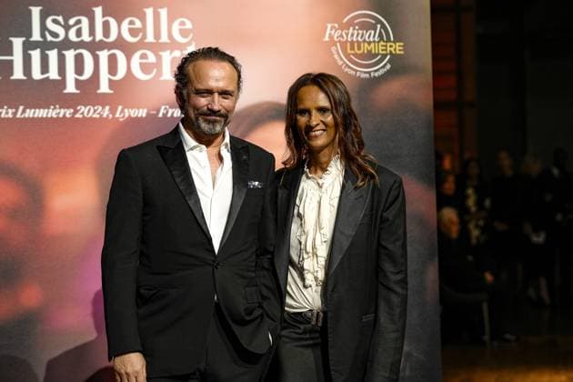 Vincent Perez and Karine Sylla attend the Lumière Festival 2024 award ceremony in Lyon on 10 18 2024 Photo Sandrine Thesillat Panoramic PEOPLE Price Lumiere Festival Lumiere 2024 Lyon 10 18 2024 SandrineThesillat Panoramic 