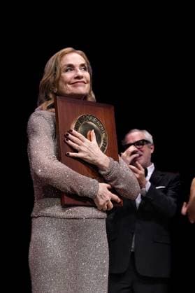 Isabelle Huppert receives the Prix Lumière 2024 at the Festival Lumière in Lyon on 10 18 2024 Photo Sandrine Thesillat Panoramic PEOPLE Price Lumiere Festival Lumiere 2024 Lyon 10 18 2024 SandrineThesillat Panoramic 
