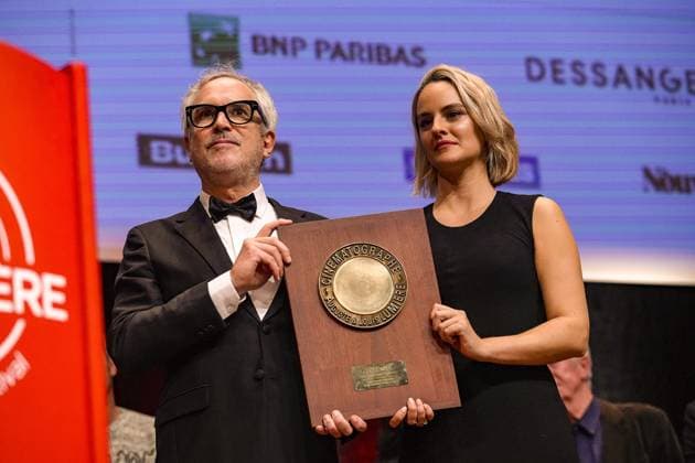 Alfonso Cuaron and Noémie Merlant attend the Lumière Festivals Prix Lumière 2024 award ceremony in Lyon on 10 18 2024 Photo Sandrine Thesillat Panoramic PEOPLE Price Lumiere Festival Lumiere 2024 Lyon 10 18 2024 SandrineThesillat Panoramic 