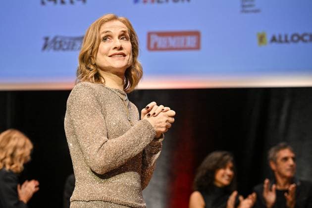 16th Lumiere Film Festival Lumiere Award Ceremony Isabelle Huppert attending the Lumiere Award Ceremony ( Prix Lumiere ) during the 16th Lumiere Film Festival in Lyon, France on October 18, 2024. Photo by Julien Reynaud APS-Medias ABACAPRESS.COM Lyon France  Copyright: xReynaudxJulien APS-Medias ABACAx