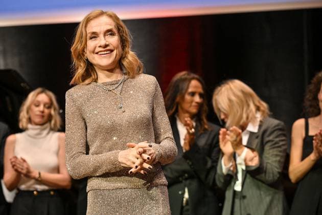 16th Lumiere Film Festival Lumiere Award Ceremony Isabelle Huppert attending the Lumiere Award Ceremony ( Prix Lumiere ) during the 16th Lumiere Film Festival in Lyon, France on October 18, 2024. Photo by Julien Reynaud APS-Medias ABACAPRESS.COM Lyon France  Copyright: xReynaudxJulien APS-Medias ABACAx