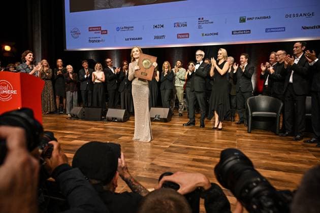 16th Lumiere Film Festival Lumiere Award Ceremony Isabelle Huppert attending the Lumiere Award Ceremony ( Prix Lumiere ) during the 16th Lumiere Film Festival in Lyon, France on October 18, 2024. Photo by Julien Reynaud APS-Medias ABACAPRESS.COM Lyon France  Copyright: xReynaudxJulien APS-Medias ABACAx