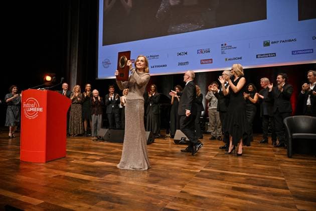 16th Lumiere Film Festival Lumiere Award Ceremony Isabelle Huppert attending the Lumiere Award Ceremony ( Prix Lumiere ) during the 16th Lumiere Film Festival in Lyon, France on October 18, 2024. Photo by Julien Reynaud APS-Medias ABACAPRESS.COM Lyon France  Copyright: xReynaudxJulien APS-Medias ABACAx