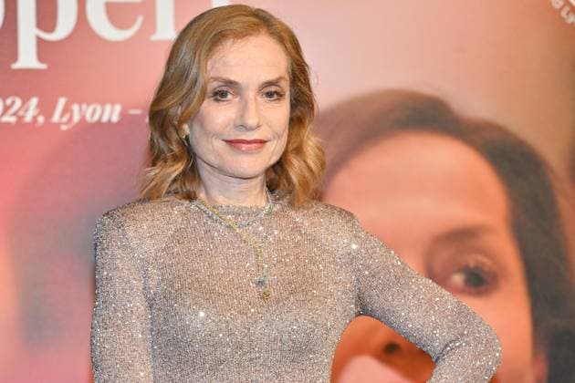 16th Lumiere Film Festival Lumiere Award Ceremony Isabelle Huppert attending the Lumiere Award Ceremony ( Prix Lumiere ) during the 16th Lumiere Film Festival in Lyon, France on October 18, 2024. Photo by Julien Reynaud APS-Medias ABACAPRESS.COM Lyon France  Copyright: xReynaudxJulien APS-Medias ABACAx