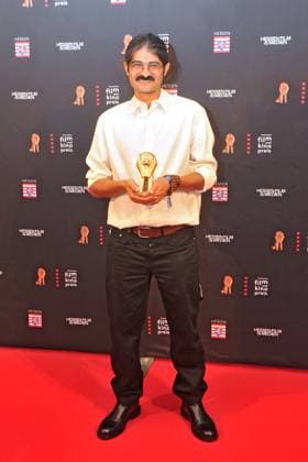 Hessian Film and Cinema Award 2024 Hesam Yousefi on the occasion of the award ceremony of the Hessian Film and Cinema Award on 18 10 2024 in the Alte Oper, Frankfurt Main 20241018MWI010873