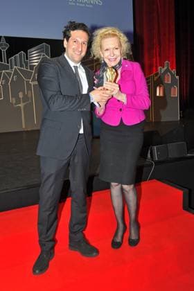 Hessischer Film und Kinopreis 2024 David Hadda and Sunnyi Melles on the occasion of the award ceremony of the Hessischer Film und Kinopreis on 18 10 2024 in the Alte Oper, Frankfurt Main 20241018MWI011042