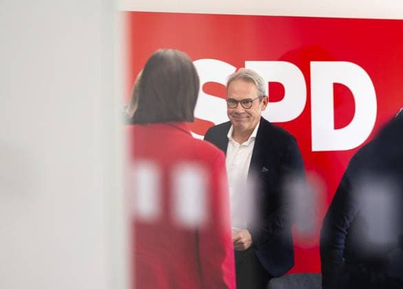 2024 STATE ELECTION THURINGIA SPD CONSULTATION OF THE BOARD OF DIRECTORS AND FACTION ON THE START OF COALITION NEGOTIATIONS WITH CDU AND BSW FOR EDITORIAL PURPOSES ONLY p 19 10 2024 Erfurt 2024 State Election Thuringia SPD Consultation on the start of coalition negotiations with CDU and BSW in the photo Georg Maier SPD after the Copyright: SaschaxFromm doc7xofdopiglv15bgg1o61 ,EDITORIAL USE ONLY Copyright: SaschaxFromm