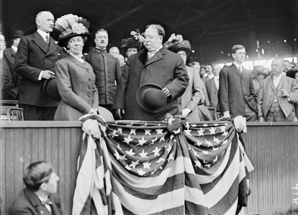 RECORD DATE NOT STATED U.S. President William Howard Taft and First Lady Helen Herron Taft, at Baseball Game, Griffith Stadium, Washington DC, USA, circa 1910 U.S. President William Howard Taft and First Lady Helen Herron Taft, at Baseball Game, Griffith Stadium, Washington DC, USA, circa 1910. Copyright: 1010_05_ghi-circa00939