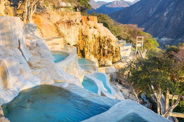 Die Grutas von Tolantongo sind ein Nationalpark mit heissen Quellen, im Mezquital Valley, State of Hidalgo in Mexico Unusual thermal pools Las Grutas De Tolantongo in Mexico Copyright: xZoonar.com GalynaxAndrushkox 20937582
