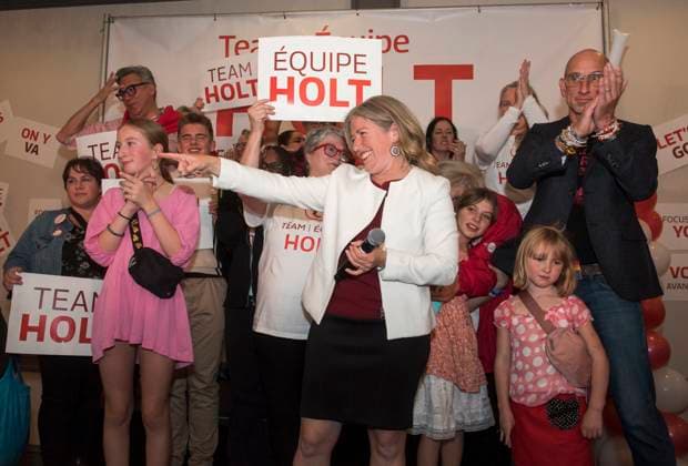 October 21, 2024, Fredericton, Nb, Canada: New Brunswick Liberal Leader and premier-elect Susan Holt gestures as she speaks to supporters in Fredericton, Monday, Oct. 21, 2024. Fredericton Canada  - ZUMAc35_ 20241021_zaf_c35_122 Copyright: xStephenxMacgillivrayx
