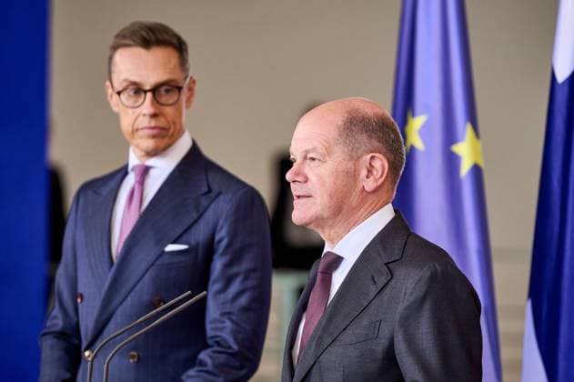 News Themen der Woche KW43 News Bilder des Tages Finnischer Präsident Alexander Stubb und Bundeskanzler Olaf Scholz bei einer Pressekonferenz im Bundeskanzleramt in Berlin. Finnish President Alexander Stubb and Federal Chancellor Olaf Scholz at a press conference at the Federal Chancellery in Berlin. snapshot-photography F.Boillot *** Finnish President Alexander Stubb and Federal Chancellor Olaf Scholz at a press conference at the Federal Chancellery in Berlin Finnish President Alexander Stubb and Federal Chancellor Olaf Scholz at a press conference at the Federal Chancellery in Berlin snapshot photography F Boillot