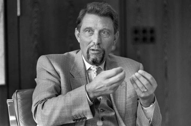 Deutschland, Luebbecke, 24.05.1994 Archiv.: 47-58-25 Fuer Ihr Archiv! Foto: Paul Gauselmann, Vorstandsvorsitzender der Gauselmann AG Fuer Ihr Archiv! *** Germany, Luebbecke, 24 05 1994 Archive 47 58 25 For your archive Photo Paul Gauselmann, Chairman of the Board of Gauselmann AG For your archive