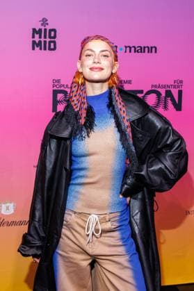Award Polyton 2024 Alli Neumann at the Polyton Award 2024 in the Ateliers Garden on 23 10 2024 in Berlin Copyright: xEventpressxKochanx