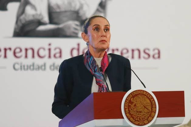Mexico™s President Claudia Sheinbaum Briefing Conference Mexico™s President, Claudia Sheinbaum Pardo speaking about the allocation of 5 billion Mexican Pesos for the new university campuses, which are included in the budget, and also confirmed the arrest of the perpetrator of the murder of priest Marcelo Perez in Chiapas, and the death of Fernando Valenzuela, during a briefing conference at the National Palace. on October 23, 2024 in Mexico City, Mexico. Mexico City CDMX Mexico Copyright: xCarlosxSantiagox