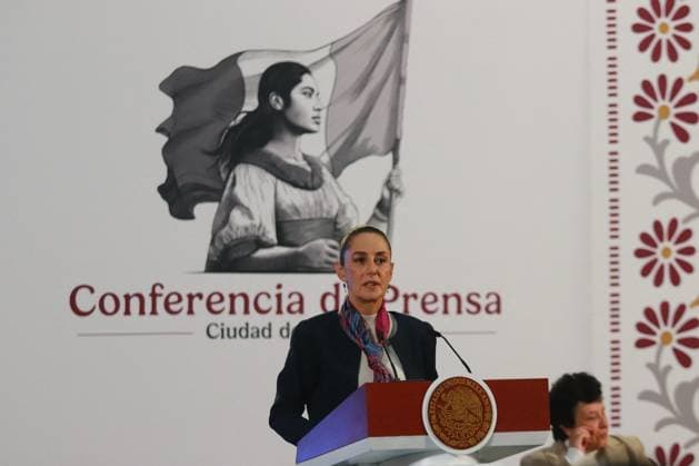 President Sheinbaum Holds A Press Briefing - Mexico Mexico’s President, Claudia Sheinbaum Pardo speaking about the allocation of 5 billion Mexican Pesos for the new university campuses, which are included in the budget, and also confirmed the arrest of the perpetrator of the murder of priest Marcelo Perez in Chiapas, and the death of Fernando Valenzuela, during a briefing conference at the National Palace. Mexico City, Mexico, October 23, 2024. Photo by Carlos Santiago Eyepix Group ABACAPRESS.COM Mexico City Mexico  Copyright: xEyepix ABACAx