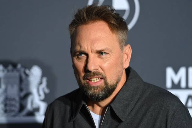 Steven GAETJEN presenter, single image, cropped single motif, portrait, portrait, portrait red carpet, Blue Panther TV and Streaming Award 2024 on 23 10 2024 at BMW Welt Munich