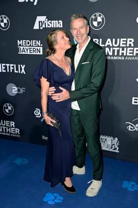 Dirk Steffens with his wife Dr. Sabine Steffens at the presentation of the Blue Panther TV Streaming Award 2024 at BMW Welt Munich, 23 10 2024 Foto:xF.xKernx xFuturexImagex blauer _panther_4001