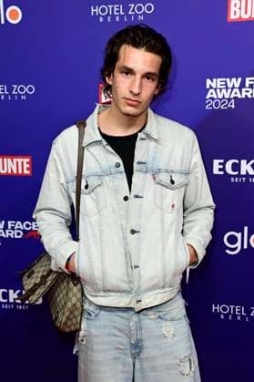 Noah Levi bei der Verleihung der Bunte New Faces Awards in der Kategorie Music 2024 in der P61 Gallery. Berlin, 24.10.2024 *** Noah Levi at the Bunte New Faces Awards ceremony in the Music 2024 category at the P61 Gallery Berlin, 24 10 2024 Foto:xF.xKernx xFuturexImagex new_faces_4136