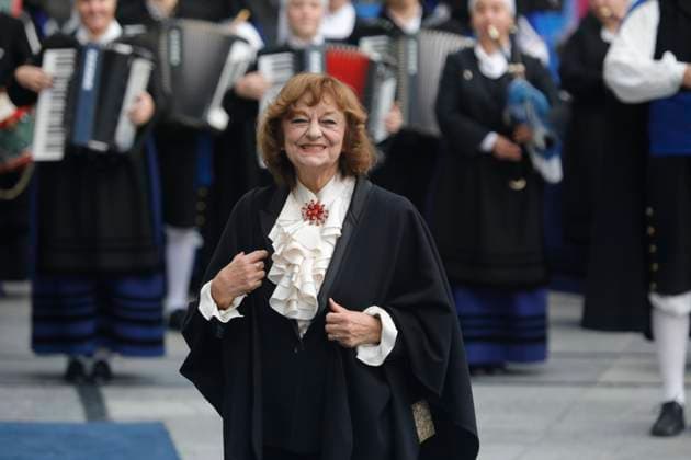 Arrivals at the 2024 Princess of Asturias Awards Ceremony in Oviedo The poet and essayist, Ana Blandiana, 2024 Princess of Asturias Award for Literature, on her arrival at the Campoamor Theater to attend the 2024 Princess of Asturias Awards Ceremony, on October 25, 2024, in Oviedo, Asturias Spain The Princess of Asturias Foundation today celebrates the annual Princess of Asturias Awards, The objectives of the Foundation are to contribute to the exaltation and promotion of scientific, cultural and humanistic values that are universal heritage, through eight categories of awards 25 OCTOBER 2024 PRINCESS OF ASTURIAS KINGS PRINCESS INFANTA PRIZES ASTURIES ASTURIAS CAMPOAMOR PRIZE AWARDS ARRIVALS Oviedo Asturias Oviedo Asturias Asturias Espana Copyright: xJorgexPeteirox 6301724