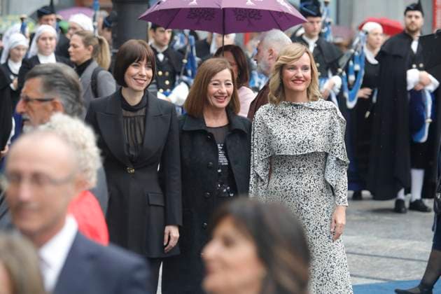 Arrivals at the 2024 Princess of Asturias Awards Ceremony in Oviedo I D The Minister of Science, Innovation and University, Diana Morant, the President of Congress, Francina Armengol, and the Minister of Education, Vocational Training and Sports and Government Spokesperson, Pilar Alegría, on their arrival at the Campoamor Theater to attend the 2024 Princess of Asturias Awards Ceremony, on October 25, 2024, in Oviedo, Asturias Spain The Princess of Asturias Foundation today celebrates the Princess of Asturias Awards, which are presented annually at a solemn academic ceremony held in Oviedo The objectives of the Foundation are to contribute to the exaltation and promotion of scientific, cultural and humanistic values that are part of the uni Copyright: xJorgexPeteirox 6301816